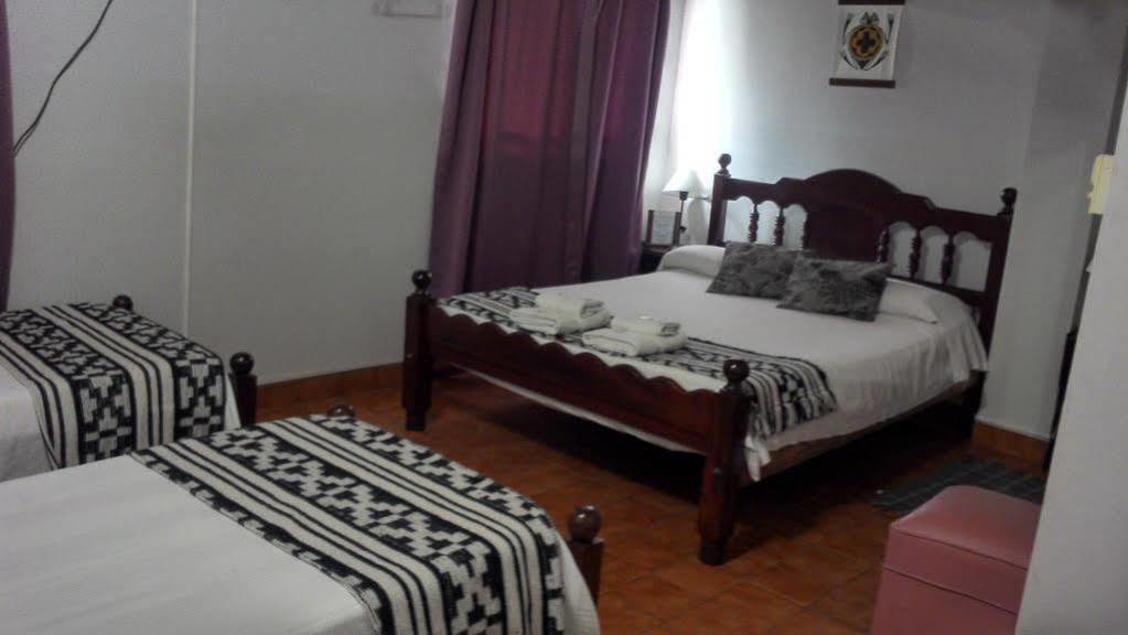 Hotel Satiri Сальта Экстерьер фото