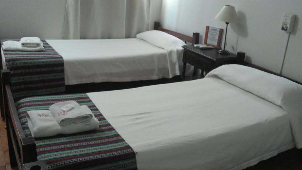 Hotel Satiri Сальта Экстерьер фото